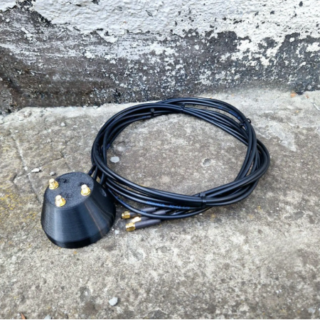 Base Magnétique SMA Tri-Bande pour Antennes FPV – Plug & Play